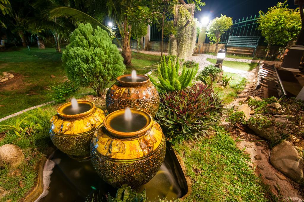 Tum Baan Suan ตุ่มบ้านสวน Chanthaburi Extérieur photo