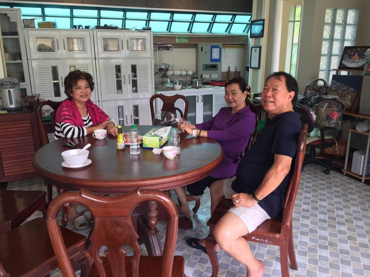Tum Baan Suan ตุ่มบ้านสวน Chanthaburi Extérieur photo
